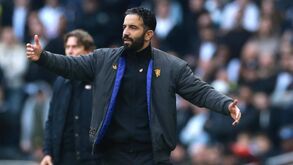 Imprensa inglesa critica "obsessão" de Ruben Amorim com substituições