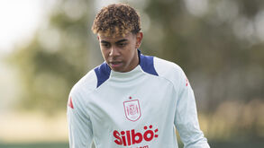 Lamine Yamal não vai estar nos próximos compromissos da seleção espanhola