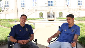 Bednarek e Kiwior numa entrevista intimista