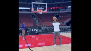 André Franco brilha a jogar basquetebol no pavilhão dos Chicago Bulls: «Dêem-lhe um contrato de 10 dias»