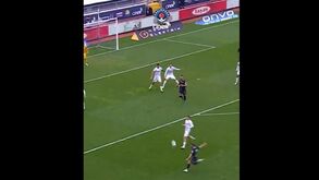 O golo que coloca Kévin Rodrigues na corrida pelo Prémio Puskas