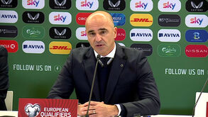 Roberto Martínez contesta expulsão de Ronaldo: «Não há violência, tenta afastar. Teve azar...»