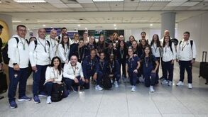 Seleção Nacional à chegada a Manila, nas Filipinas