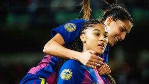 Kika Nazareth assiste na goleada do Barcelona ao Real Madrid