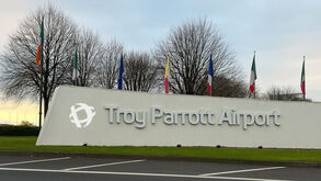 Troy Parrott dá nome ao aeroporto de Dublin por umas horas