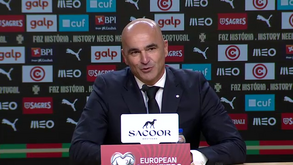 Roberto Martínez e o livre de João Neves: «Foi o Bruno Fernandes que o 'forçou' a bater depois do treino de ontem»