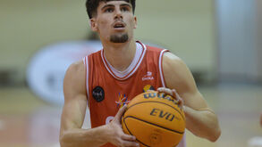 Bernardo Ferreira marca 45 pontos (com 9 triplos) na Proliga: «Ganhei confiança e tudo me saiu bem» 