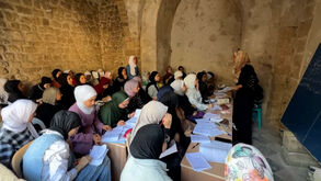 Mais de 630 mil crianças palestinianas continuam sem escola após dois anos de guerra em Gaza