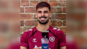 «All we need is Cláudio Braga»: a música do português que virou herói do Hearts