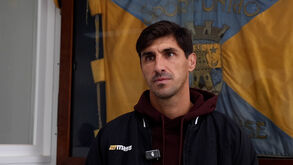 Treinador do Sintrense revela um titular com o FC Porto mas sabe que 'não podem jogar todos': «Têm de entender...»