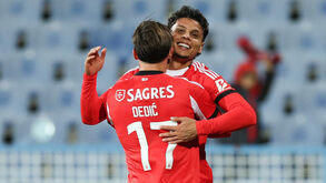 Jogadores do Benfica festejam frente ao Atlético