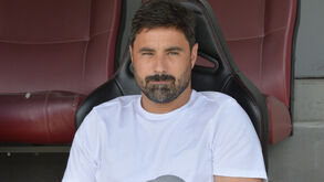 Vítor Matos no Swansea vale recorde ao Marítimo