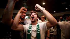 Daniel Bragança festejou assim o título nacional em 2024 - no palmarés conta com mais cinco troféus