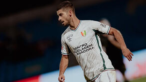 Jorge Meireles, médio do E. Amadora 