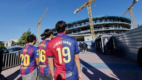 O tão ansiado regresso a casa: Barcelona entra com tudo no renovado Camp Nou 