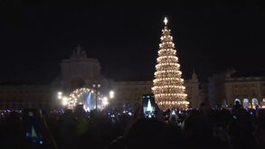 Lisboa dá início à época festiva com a cerimónia de iluminação das luzes de Natal