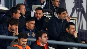 Farioli acompanha jogo do FC Porto B