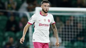 Debast recupera de muletas