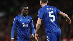 Gana Gueye foi expulso após desentendimento com Michael Keane