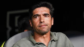 Luisão critica Abel Ferreira por "atirar toalha ao chão"