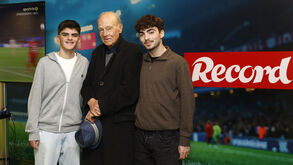 Amigo uniu gerações: Adriano, leitor leal, com Afonso e Rodrigo