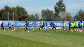 FC Porto prepara Nice com Bednarek a 100%: Villas-Boas no Olival e dois drones para análise de treino