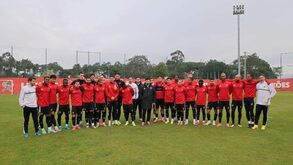 Carlos Fangueiro e o plantel do Leixões deixaram mensagem ao clube