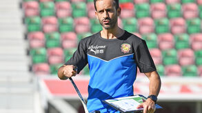 Novo treinador estreia-se domingo