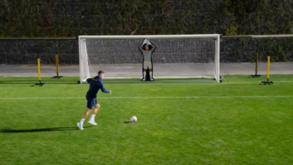 Ex-engenheiro da NASA desafiou Cristiano Ronaldo a enfrentar guarda-redes robô 'imbatível': resultado é... imperdível