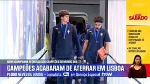«Esperamos uma receção calorosa ao nível do que fizemos»: Seleção de sub-17 chega a Portugal com troféu do Mundial