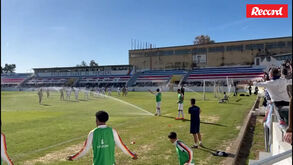 Insólito na Tapadinha: Belenenses ia marcar livre e sistema de rega... entra em ação