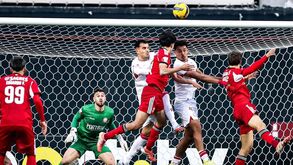 U. Leiria-Benfica B, 2-2: águias resgatam empate em inferioridade numérica