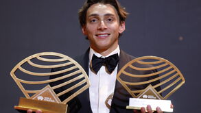 Duplantis e McLaughlin-Levrone entre os eleitos para atletas do ano pela World Athletics