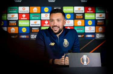 Farioli regressa à Holanda, onde já orientou o Ajax