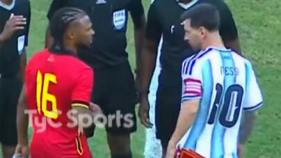 Esta é minha: Fredy garantiu camisola de Messi... ainda antes do jogo começar