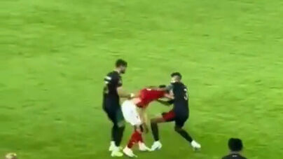 Adeptos atiram faca a jogador mas é impedido de a mostrar ao árbitro... pelos adversários