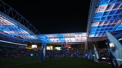 FC Porto estreia novo jogo de luzes para apresentação das equipas