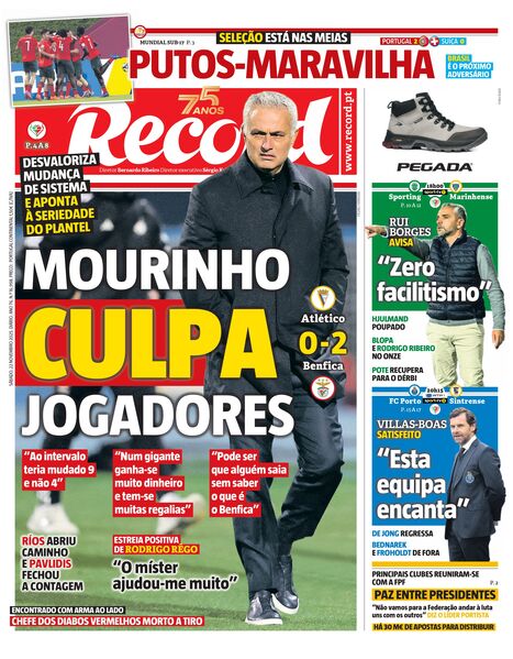 Descarregar capa em PDF de alta resolução