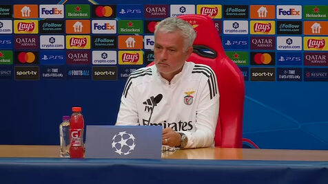 Mourinho e a hierarquia dos centrais: «Não quero cometer a parvoíce de fazer com que um se sinta o terceiro»