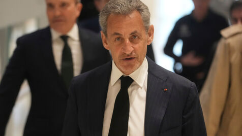 Sarkozy enfrenta acusações de financiamento ilícito de campanha pela Líbia