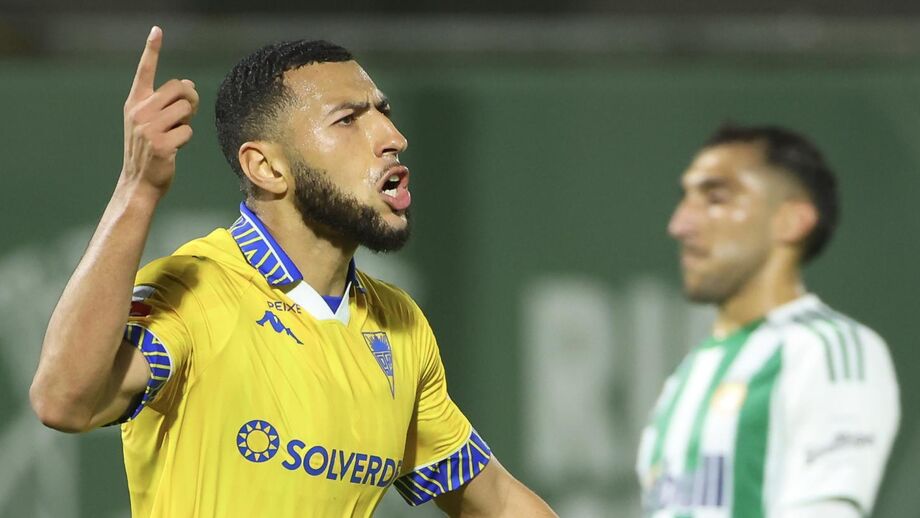 Begraoui celebra golo contra o Rio Ave após