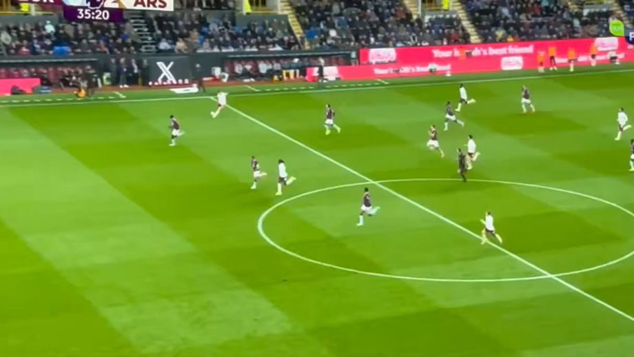 O passe de Gyökeres no Burnley-Arsenal que já conta com quase 1 milhão de visualizações em menos de 24 horas