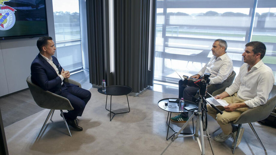 Mário Branco aborda, em entrevista a Record, a contratação de Samuel Dahl para o Benfica