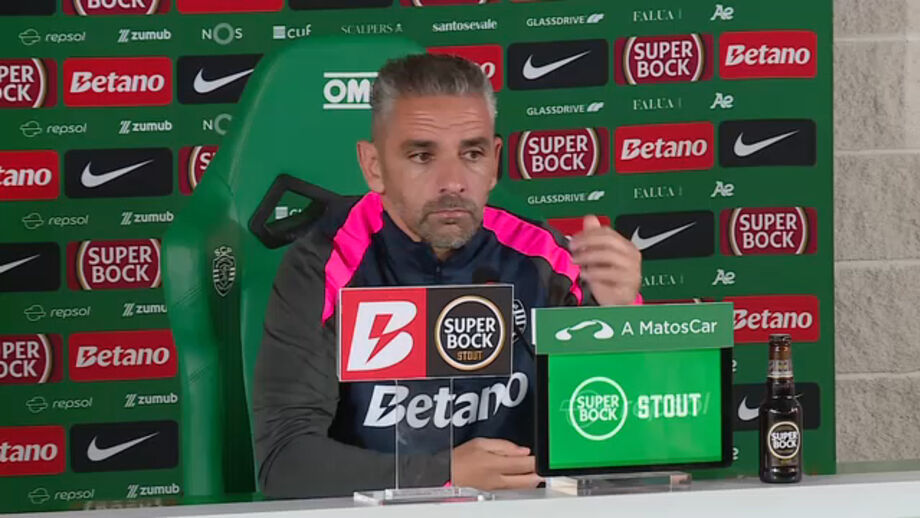 Treinador do Sporting aborda possível renovação de contrato do médio japonês 