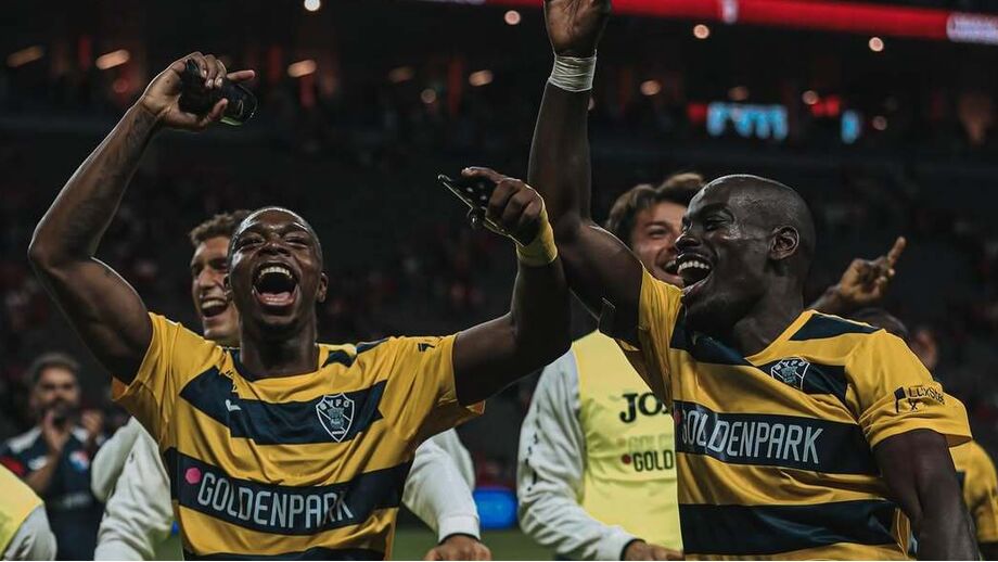 Buatu e Elimbi são a dupla de eleição no eixo da defesa do Gil Vicente