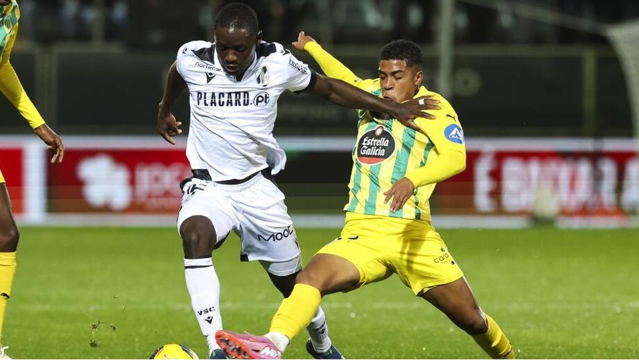 Beni em disputa de bola no V. Guimarães-Tondela