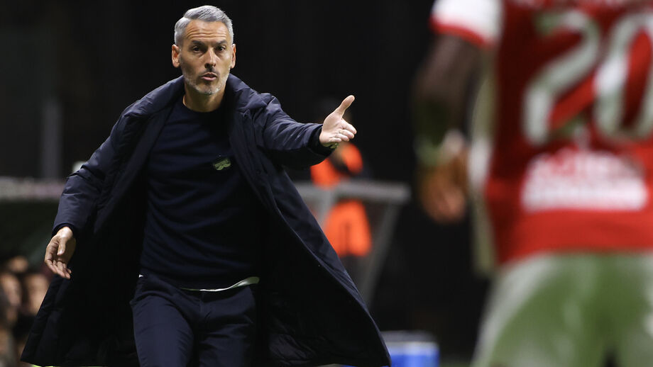 Carlos Vicens destaca esforço após vitória do Braga na Liga Betclic.
