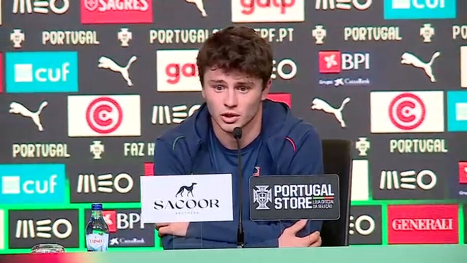 Médio do PSG garante que continua a acompanhar os encarnados, ainda que ao longe