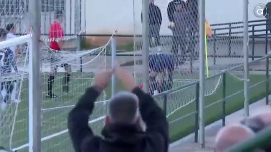 Momento insólito aconteceu durante o Castellón B-Espanyol B, da 4.ª divisão espanhola