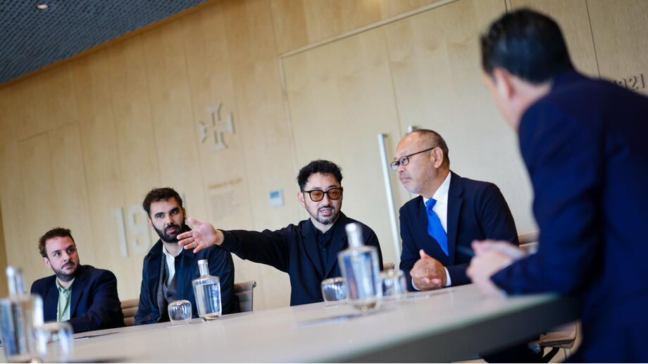 Comitiva da Oliveirense reúne com Pedro Proença na Cidade do Futebol